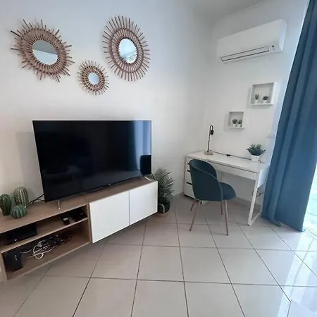 Apartment Dans Proche