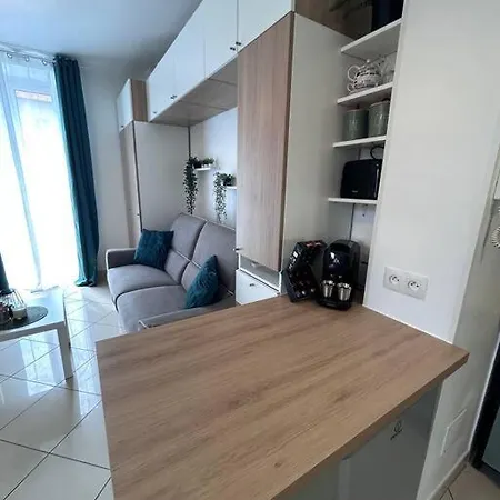 Dans Proche Appartement *